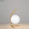 Lampes de table nordique Simple boule de verre E27 lampe à Led Lustre or métal chambre lumières éclairage créatif luminaire