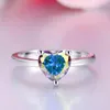 Bagues de mariage WYJZY Europe et Amérique Bague en zircon coloré en forme de coeur pour les femmes Mode Vêtements pour femmes avec des bijoux de fiançailles brillantes