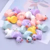 Charms 10/15pcs Kawaii żywica 3D Zwierząt Kaczka do kaczki do biżuterii wytwarzają hurtowe DIY Piękne kobiety Naszyjki