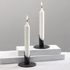 Posiadacze świec 2PCS Stożek Posiadacz Metal Candlestick Desktop Candelabra Świąteczne przyjęcie weselne Dekoracja stolika