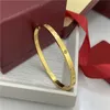 4 MM Genişliğinde 6. Nesil Altın Manşet Aşk Bileziği Titanyum Çelik Tasarımcı 18 K Altın Gümüş Gül Altın Kadın Erkek Bileklik Aşk Tornavida Bilezikler