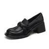 Elbise ayakkabıları eofk kadın pompalar somunlar kare topuk lakquared özlü ofis bayanlar lake siyah su geçirmez 230320