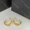 Stylish Triangle Gold Studs Kvinnor Hoop örhängen för kvinnliga öronnötter dangler smycken med boxfest bröllopälskare gåva