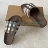 New Vintage tartan chinelos sandália de borracha slide sandale mulheres mens designer de luxo Mule plana 5 cores ao ar livre viagem piscina preto Sliders sapatos casuais verão praia