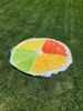 Toalha enorme cobertor de praia circulares circulares ou toalha de mesa com aparência tropical e listras brancas (laranja cítrica/amarelo)