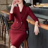 여자 정장 블레이저 가을 공식 여성 레드 블레이저 여성 사업 세트와 세트 마모 사무실 유니폼 대형 치마 재킷 스프링 230320