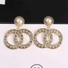 Designer di marchi di lusso Lettere Orecchini a bottone Donna geometrica Strass di cristallo Orecchini di perle Accessori per gioielli per feste di nozze