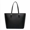 Kvällspåsar väska mode kvinnor läder handväska kort axel svart vit stor kapacitet lyxhandväskor tote designer bolsos