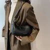 Bolsos de noche HOCODO HalfMoon Crossbody para mujer Pu cuero sillín Retro bolsos S hombro monederos axila 230320