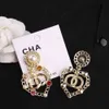 간단한 금도금 귀걸이 브랜드 디자이너 편지 스터드 기하학적 유명한 여성 크리스탈 라인톤 진주 귀걸이 웨딩 파티 Jewerlry