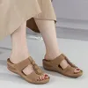 Slippers Женские повседневные клины лето удобная платформа для ботинки ботинки божества с платьем для женщин для женщин