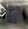 Jupes designer femmes jupes courtes fille jupe plissée mode correspondant triangle inversé décoration été robe maigre UYYY ALB4