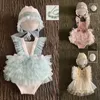 Zestawy odzieżowe urodzone Pog w rekwizyty Baby Girl Lace Sukienka głowa Romper Bodysuits Strój 230317