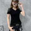 Dames T-shirt Street Street Black V-Neck T-shirt Women Summer Short Sleeve Tassel Epaulettes Persoonlijkheid T Tees Fashion Slim Tops 6605 230320