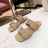 2024 Fashion Leather Woven Sandals Women Outdoor Roman Slippers Flat Designer Simple Versatile Black White Yellow Blue Camel Comfort Room Exposed Toes