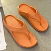 Tofflor tjock bottenplattform havsflipflop thong sandaler sommarskor mjuka badrum tofflor kudde bilder utomhus inomhusskor kvinnor z0317