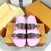 여름 샌들 디자이너 여성 Bom Dia Flat Mule Slipper Classic Prints Brown 2 Strap Gold Buckle Beach Flip Flops