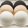 Bras Yandw Nude Black White Self -Aledsive Magic 12 стаканов гладкие отжимания вверх по бретелек -бретелек.