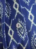 レディースブラウス2023ファッションレディース服シャツラペルカラー隠しボタンエレガントシャツ長袖女性幾何学的なプリントビンテージ