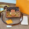 Clutch Dauphine M45958 M45959 Moda luksusowy projektant damski man crossbody klasyczne torby portfelowe hobo zestawy kosmetyczne na ramię oryginalna skóra torebka makijaż