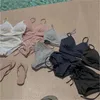 Bikinis Set Sexig hög midja bikini kvinnor solida svarta badkläder remsor räckta baddräkt biquini triangletummy kontroll baddräkt veckad p230316