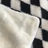 Одеяла INS WIND Черно -белая бриллиантовая сетка.