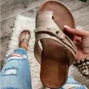 Sandaler kvinnor 2023 sommar stängd tå casual plattform tofflor mode platt plus storlek 35-43