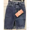 Jupes Designer Front Split Denim Jupe Bleu Nostalgique Laver Perle Diamant Bouton Poche Arrière Lettre Taille Haute A-ligne Robe Longue XZ1R