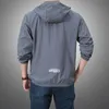 Chaquetas al aire libre Sudaderas con capucha Chaqueta delgada Hombres Verano Al aire libre Secado rápido Chaqueta protectora solar Hombres Mujeres Ropa de abrigo con capucha Cazadora deportiva Chaquetas ultraligeras 230320