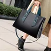 Kvällspåsar designer axelväska handväska lady crossbody tote äkta saffiano läder för kvinnor mode handväskor hobo kedja handväska messeng väska 006