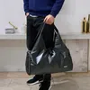 Borsoni Moda Tempo libero Fitness Viaggi Unisex Solid Grande capacità Sport Tote Uomo Designer Borsa a tracolla da donna di alta qualità