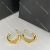 Stylish Triangle Gold Studs Kvinnor Hoop örhängen för kvinnliga öronnötter dangler smycken med boxfest bröllopälskare gåva