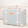 Suitcases Retro Suitcase Mini Wedding Gift Box Cosmetic Passwas na pokład Case 230317