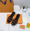 2023 Designer tofflor Casual Leather Women's Orange Sandals Beach Shoes Jelly Shoes Original 35-40
