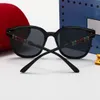 Marke Outlet Damen Designer-Sonnenbrille für Herren Schattierungen Mode Anti-UV Cat Eye rund Unisex Sommer Strand 1 Stück Sonnenbrille Realität Sonnenbrille Dame Fabrik Brillen