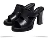 Flippers mais tamanho 34-40 Sapatos de saltos altos Sapatos de plataforma Summer 2023 Block Heel Leather Slides Ladies Office SlippersSlippers