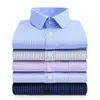 Chemises décontractées pour hommes Vêtements d'été pour hommes Chemises sociales à manches longues pour hommes Chemise à rayures bleues sans repassage Salopette Chemises élégantes pour hommes Chemise masculine pour hommes 230321