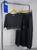 Two Piece Dress Designer 2 piece dress women exposing the navel Tshirts pleated skirt sets summer holiday Set clothes black white colors SML Z5LX