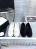 2023 Högkvalitetskvinnor läderklänningskor designer loafers kvinnor lyxiga loafers storlek 35 till 40 bra kvalitet, vackert pris, specialpris