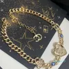 Moda Tasarımcı Mektup Kolye Kolyeleri Erkek Kadın Altın Zincir Geometrik 18K Altın Kilit Kilit Kolye Kazak Zincirleri Takı Hediye Aksesuarları