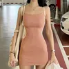 Vestidos casuais 2023 vestido de corpo feminino espaguete com cinta sem mangas contraste a cor aberta Sling Mini
