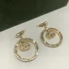 Orecchini a bottone in oro di lusso Designer per le donne Orecchini a cerchio Orecchini a bottone con lettera Gioielli con cofanetto Regalo di San Valentino Fidanzamento GE-0163
