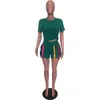 Tasarımcı Yaz Kıyafetleri Kadın Trailsits İki 2 Parça Set Kısa Kollu T-Shirt ve Püskürsel Şort Spor Giyim Katı Terlemeler Toplu Ürünler Toptan Kıyafetler 9534