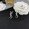 Moda Women Designer Earrings Ear Stud Brand Breating Breating Silver Plated Gold Batied Crystal Rhinestone Brincho Jóias de Presente de Casamento