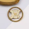 2color Vintage Simple Brand Designer Brooch Letters Brooches Pin Women Crystal Pins Pins Свадебные вечеринки металлические ювелирные аксессуары