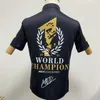 Erkek Polos F1 2023 Sürücüler Şampiyonu Dünya T-Shirt Maksimum Nefes Alabilir Araba Fanı Yaz Yeni Formül Bir Kutup Kırmızı Renk Boğa Yarış Takımı Formaları 9VW8
