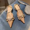Sandallar Kristal İnce Düşük Topuklu Slingbacks Yay Düğüm Rhinestone Ayakkabıları Parti Elbisesi Zarif sivri ayak katırları ayakkabı