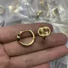 Luxury Gold Stud örhängen Designer för kvinnor Hoop örhängen Stud Letterörhängen smycken med boxuppsättning Valentine Day Gift Engagement GE-0159