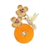 Broches 2023 Urraca joyería broche ropa Pin flor de cera de abeja con piedra semipreciosa traje ramillete accesorios para mujer