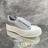 2023New dames casual schoenen zwart wit dames platform modeschoenen lederen rubber wandelen buiten mode casual schoenen sportschoenen